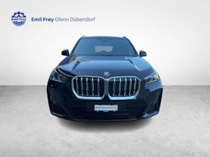 Fahrzeugbild BMW X1 30e xDrive paddles