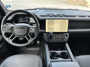 Land Rover Defender 110 4.4 V8 Octa Black