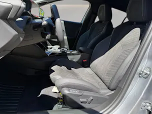 Peugeot 208 Hybrid 145 e-DCS6 GT