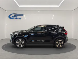 Volvo XC40 2.0 B3 MH Plus Dark