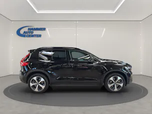Volvo XC40 2.0 B3 MH Plus Dark