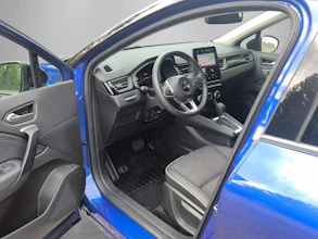 https://vehicle.imgix.net/4384455/483f8a14-32cc-4982-9ef0-bab62259c5dc.jpg