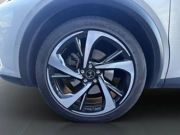DS Automobiles 7 1.6 E-Tense Opéra 4x4