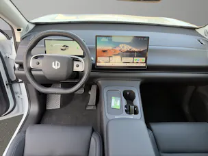 Leapmotor C10 EV AWD