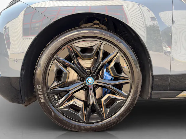 BMW iX xDrive40