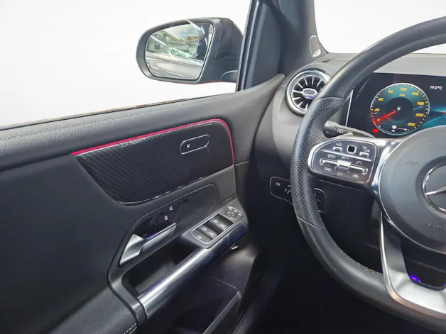Mercedes-Benz B 200 AMG Line