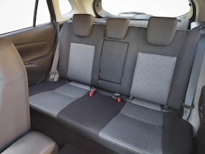 https://vehicle.imgix.net/4384580/79a645d1-be3d-4502-a993-8fe59b403bfe.jpg