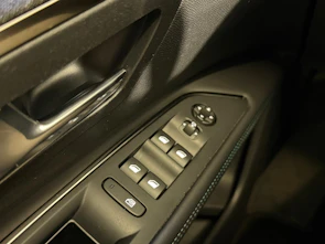 Fahrzeugbild PEUGEOT 3008 1.6 Plug-in Hybrid Allure Pack