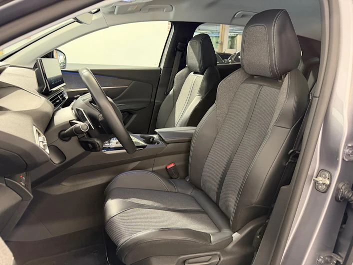 Fahrzeugbild PEUGEOT 3008