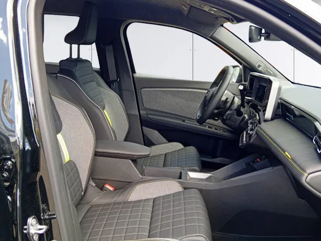 Renault R4 E-Tech Comfort Range iconic