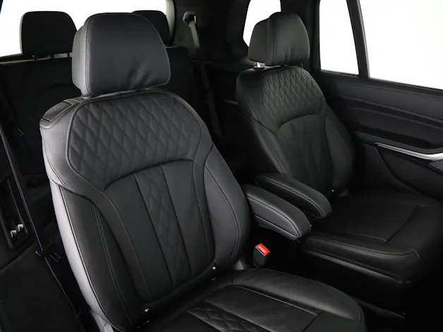 BMW X7 M60i