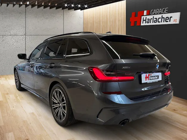 BMW 330d xDrive Touring
