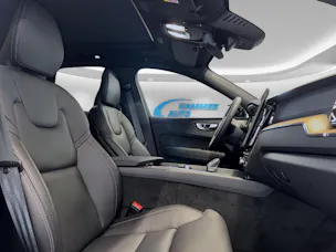 VOLVO XC60 2.0 T8 TE Ultra Dark eAWD