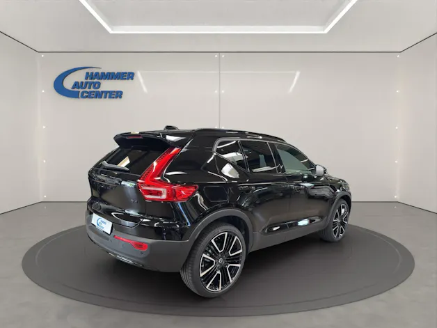 Volvo XC40 2.0 B4 MH Black Edition