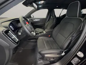 Volvo XC40 2.0 B4 MH Black Edition