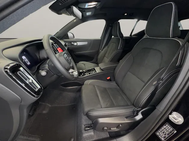 Volvo XC40 2.0 B4 MH Black Edition