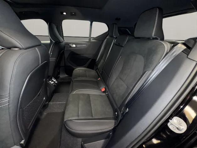 Volvo XC40 2.0 B4 MH Black Edition