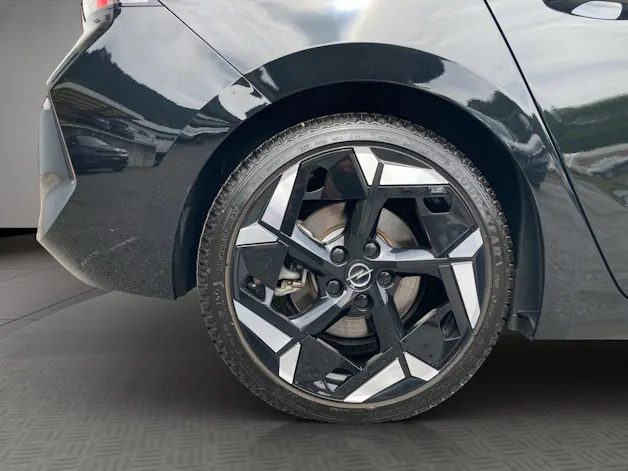 Opel Astra 1.6 T PHEV 225 GSe