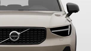 Volvo XC40 2.0 B3 MH Plus Dark