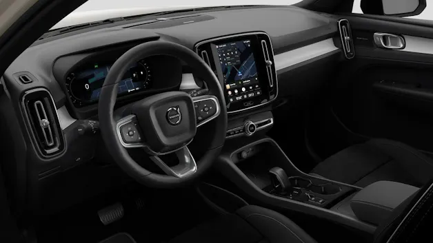 Volvo XC40 2.0 B3 MH Plus Dark