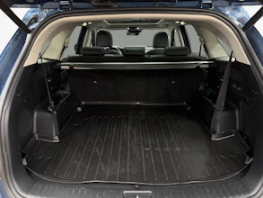 https://vehicle.imgix.net/4384740/9e468db0-9e8e-42df-9de2-0587705c6b7c.jpg