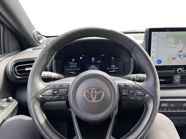 Toyota Yaris 1.5 VVT-i HSD Premium