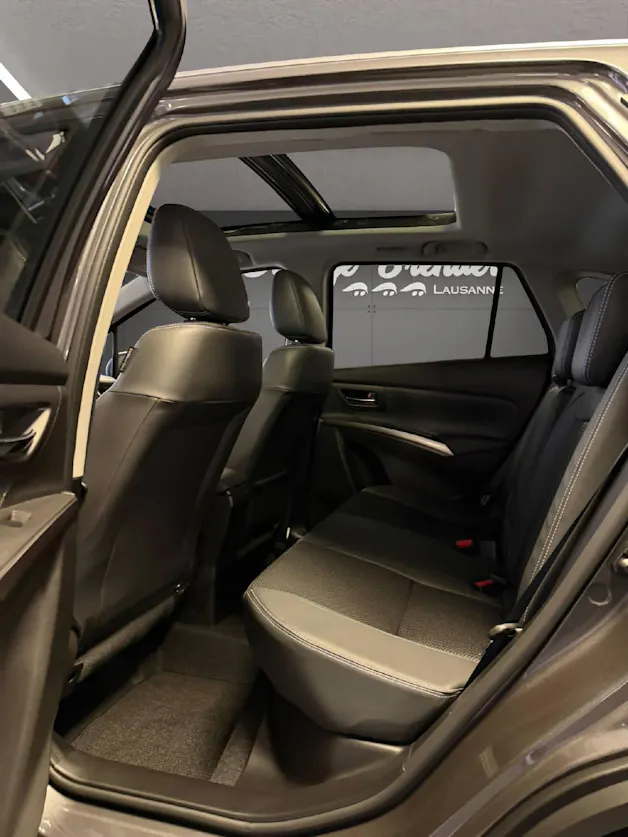 Suzuki S-Cross 1.4 T Sakura Top Hybrid 4x4