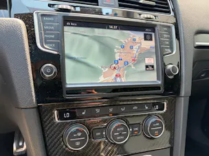 VW Golf VII Variant 2.0 TSI R DSG 4motion