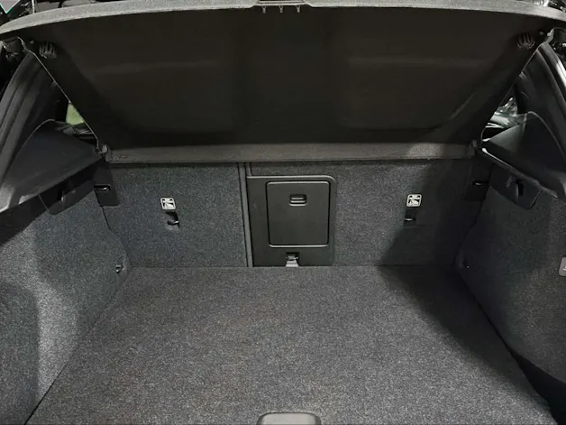 VOLVO XC40 1.5 T4 PiH R-Design