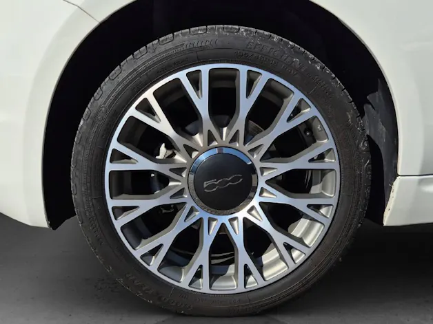 FIAT 500 1.0 Hybrid Dolcevita Premium