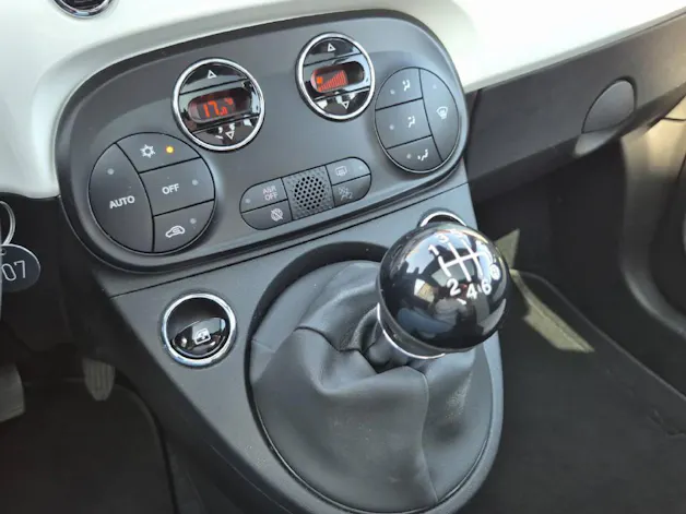 FIAT 500 1.0 Hybrid Dolcevita Premium