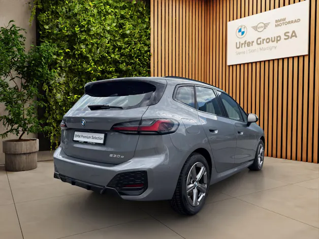 BMW 🆕 230e xDrive Active Tourer M Sport (CH) ⛽ + 🔌
