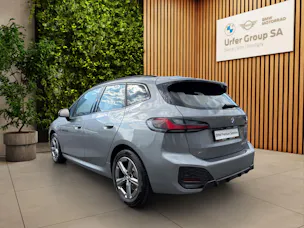 BMW 🆕 230e xDrive Active Tourer M Sport (CH) ⛽ + 🔌