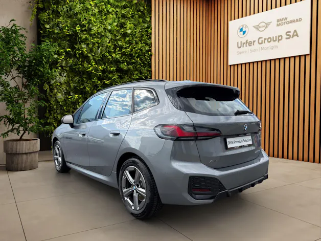 BMW 🆕 230e xDrive Active Tourer M Sport (CH) ⛽ + 🔌