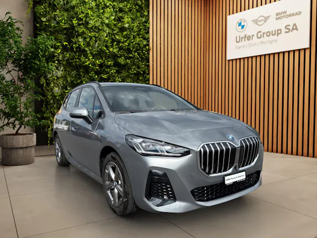 BMW 🆕 230e xDrive Active Tourer M Sport (CH) ⛽ + 🔌