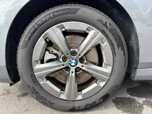BMW 🆕 230e xDrive Active Tourer M Sport (CH) ⛽ + 🔌