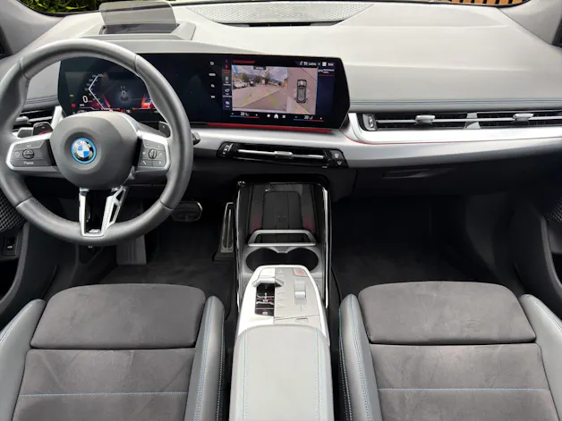 BMW 🆕 230e xDrive Active Tourer M Sport (CH) ⛽ + 🔌