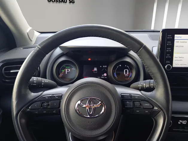 Toyota Yaris 1.5 VVT-i HSD Trend