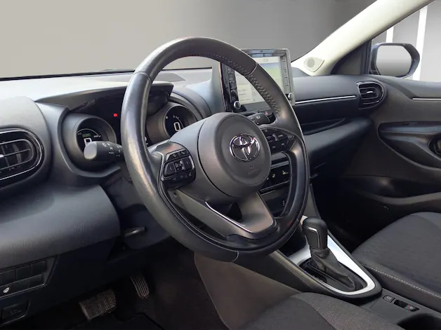 Toyota Yaris 1.5 VVT-i HSD Trend