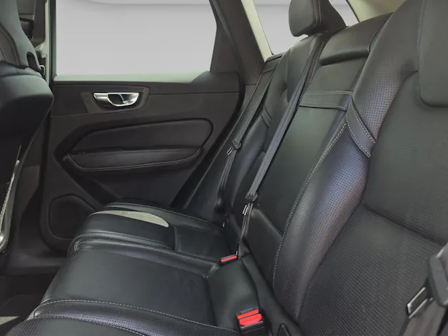 VOLVO XC60 2.0 B5 MH Inscription AWD