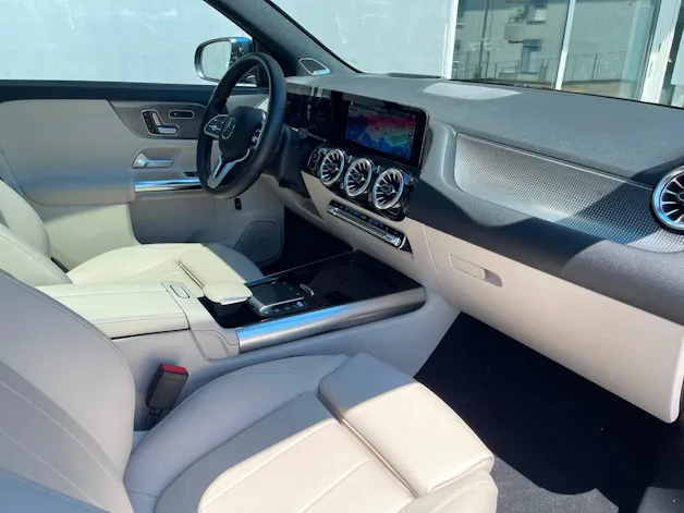 Mercedes-Benz EQA 300 4Matic