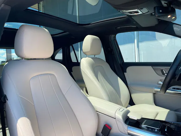 Mercedes-Benz EQA 300 4Matic