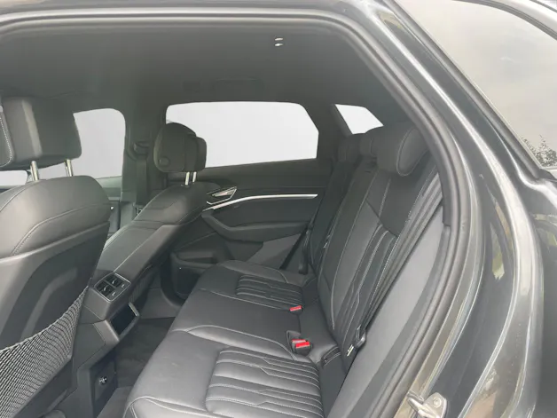 Audi e-tron 55 S Line Black Edition quattro