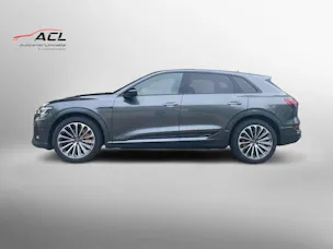 Audi e-tron 55 S Line Black Edition quattro