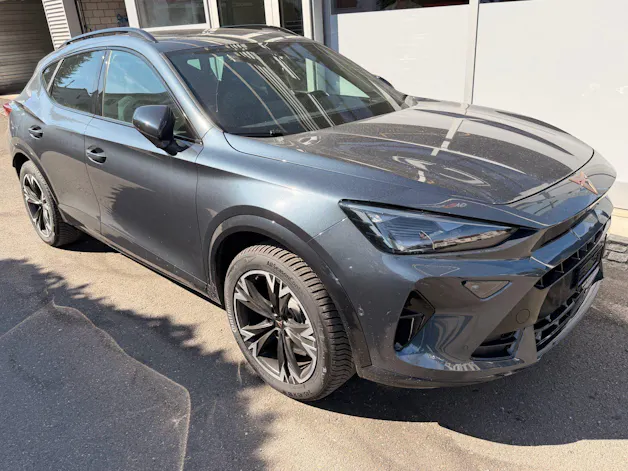 Cupra Formentor 1.5 TSI e-Hybrid 204 PS *** ANHÄNGERKUPPLUNG ***