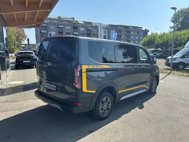 FORD Transit Custom Kombi 320 L1 2.0 EcoBlue 170 Trail 4x4