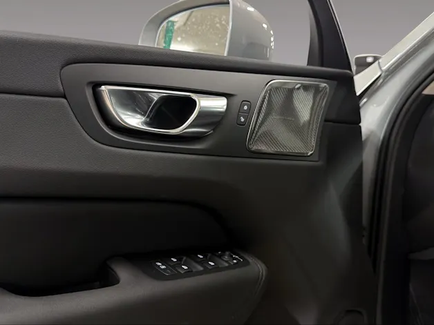 VOLVO XC60 T6 eAWD PluginHybrid Core Geartronic
