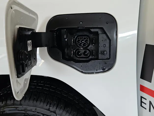 Toyota Hilux Double Cab.-Pick-up 59KWh Comfort