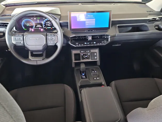 Toyota Hilux Double Cab.-Pick-up 59KWh Comfort