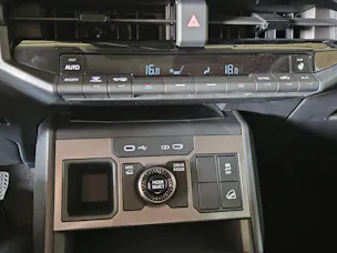 Toyota Hilux Double Cab.-Pick-up 59KWh Comfort